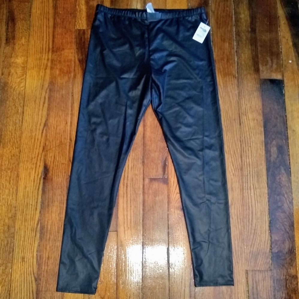 Faux leather leggings